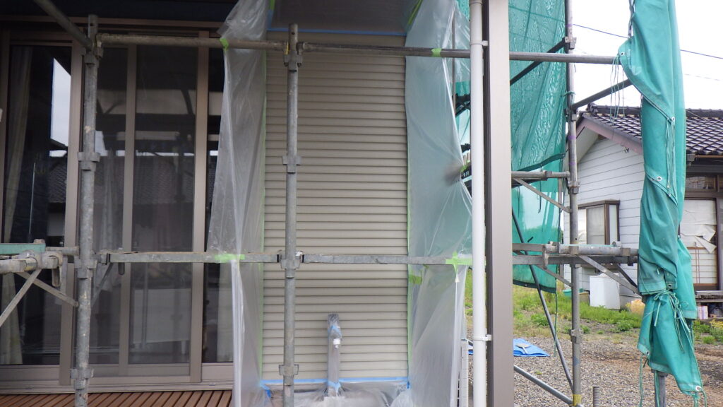 芳賀町の窯業系サイディング塗装工事が完工しました。