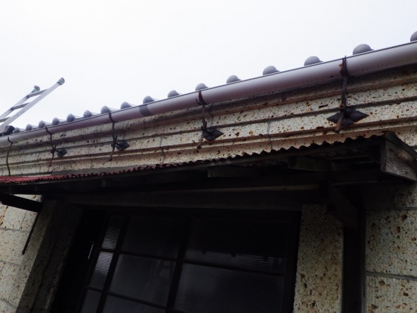 壬生町で大谷石蔵の漆喰詰め増し工事をしました。