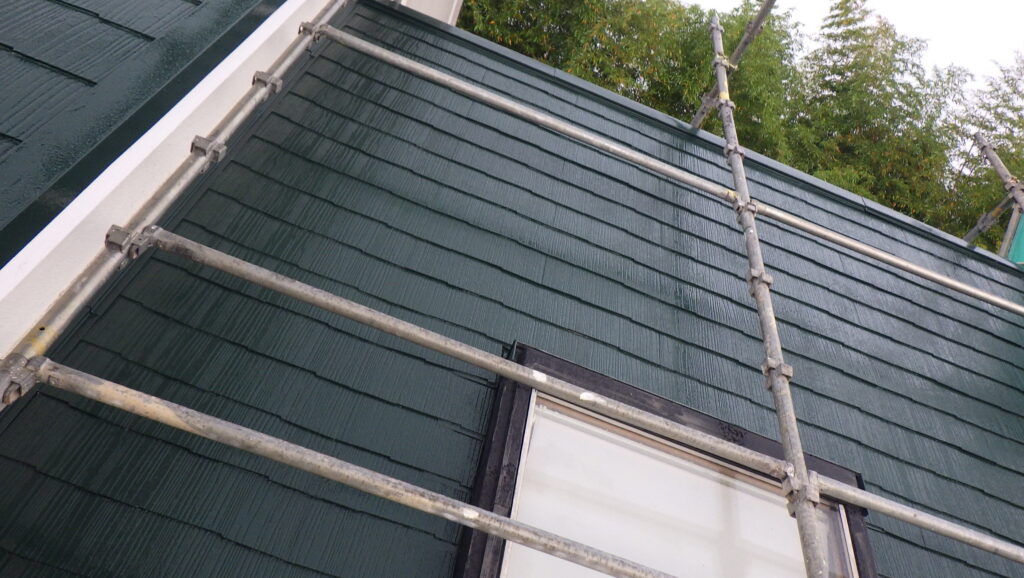 スレート屋根の塗装工事が終了しました