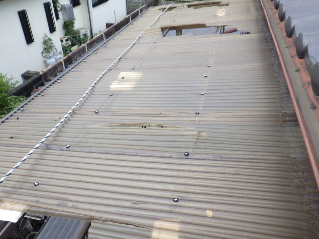 施工前のベランダ屋根