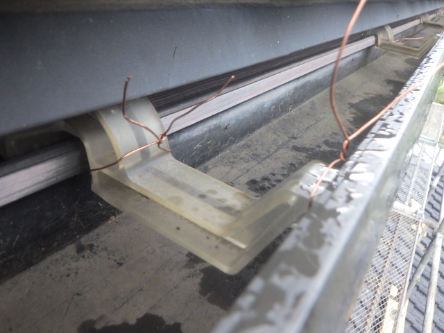 宇都宮市でエスロネット落ち葉除けを取り付けました