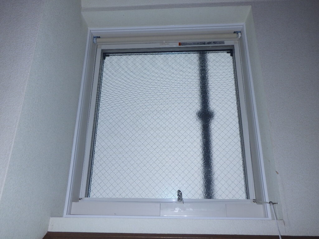 回り縁の取付終了です