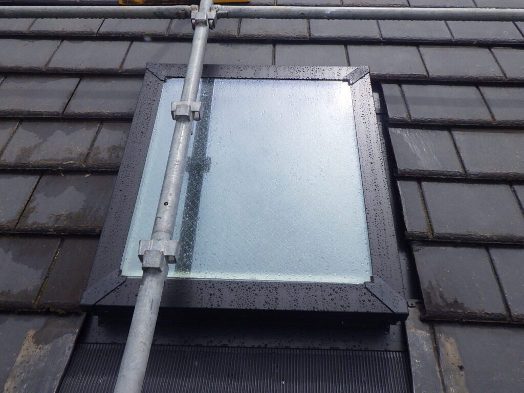 施工後の天窓です