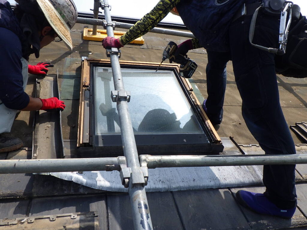 施工前の天窓です