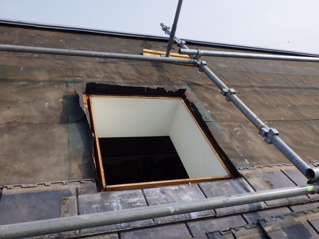 天窓下地の撤去終了です