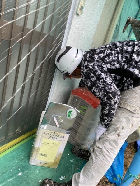 宇都宮市でリシン掻き落とし外壁の塗装工事をしました。